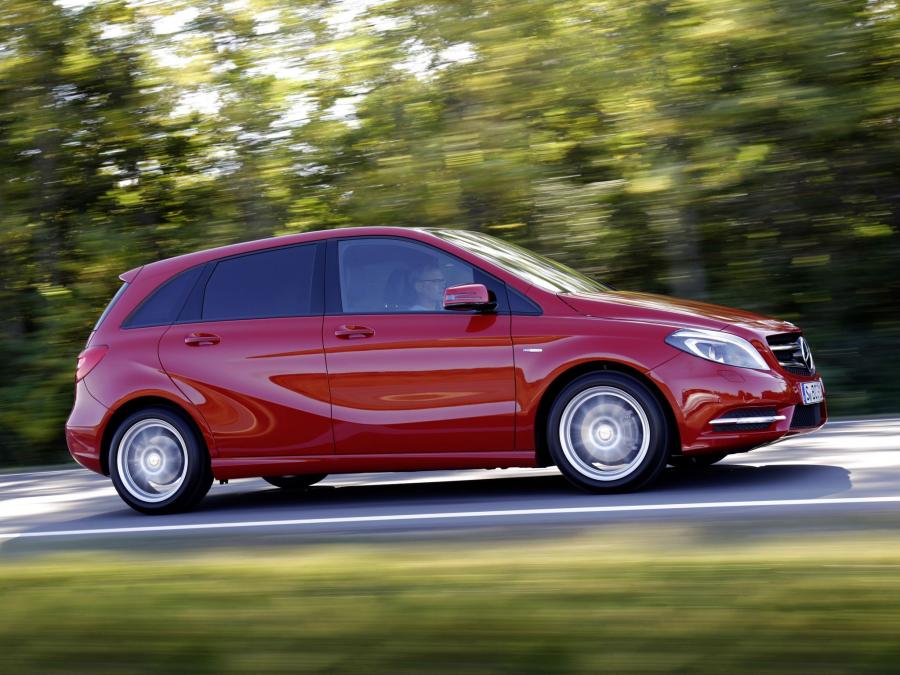  Mercedes-Benz B180 CDI BlueEFFICIENCY 2011 года  (фото 5 из 21)